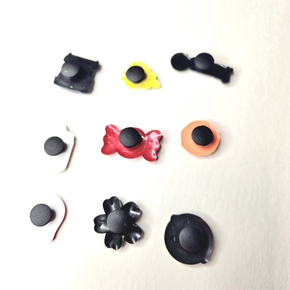 Crocs Jibits set of 9. - Picture 2 of 11
